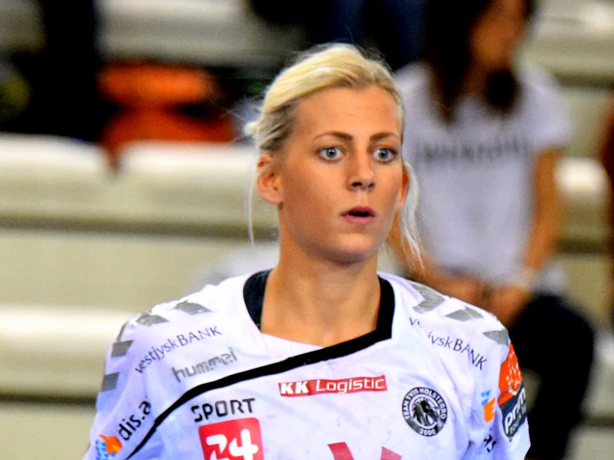 Nathalie Hagman i matchtröja för Team Tvis Holstebro 2016